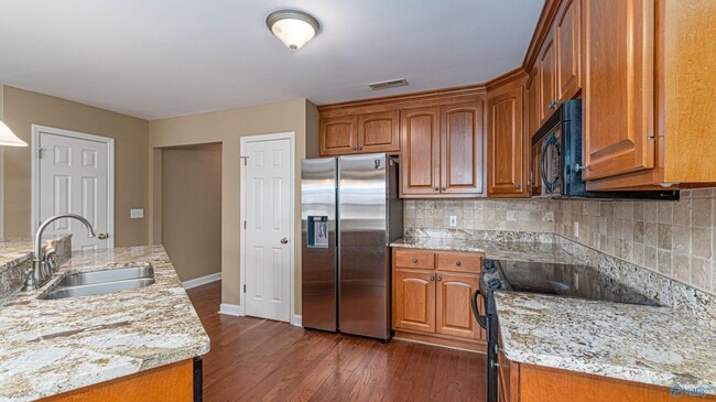 Foto del edificio - 5311 Frankford Dr SE