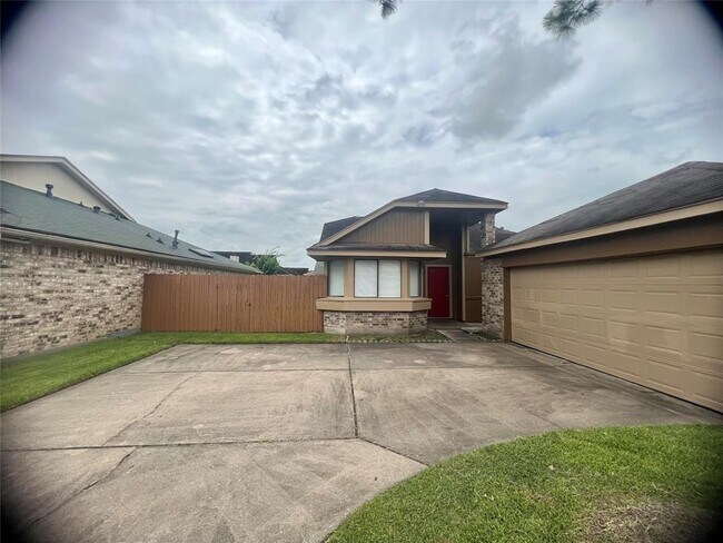 Foto del edificio - 7831 Redgate Cir