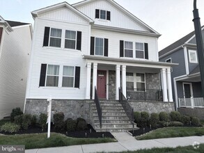 Building Photo - 14114 Dunlin St