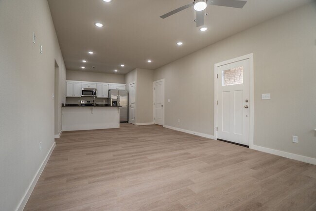 Building Photo - 251 N Hunter St