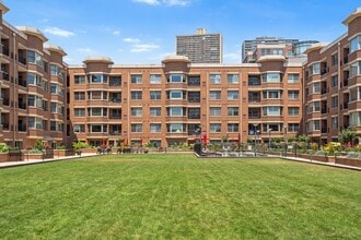 Building Photo - 20 Ave at Port Imperial