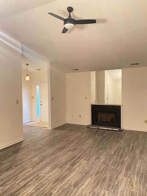 Building Photo - 101 Woodbridge Ln