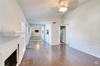 Building Photo - 3641 W Northgate Dr