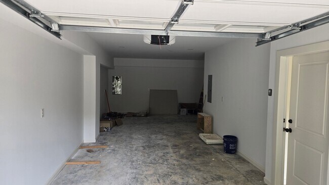 Building Photo - 26 Rhudy Rd