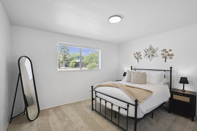 Foto del edificio - 4909 E Bermuda St