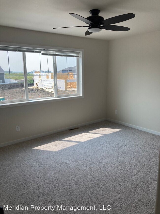 Building Photo - 3 br, 3 bath House - 6055 8th St W