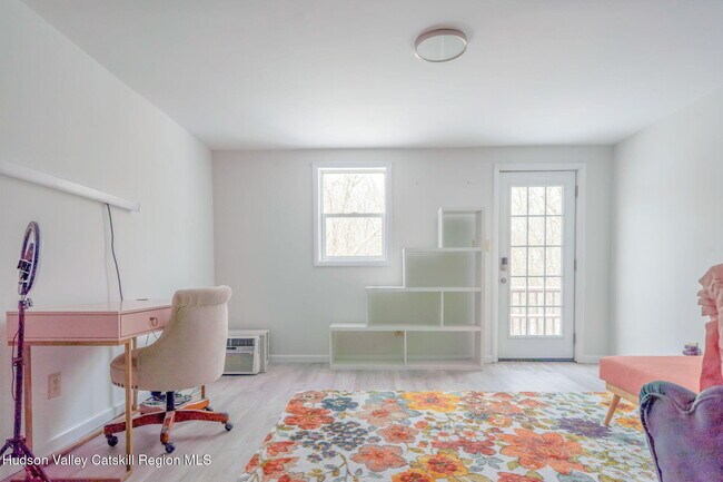 Foto del edificio - 53 Stay Rd