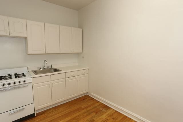 Foto del edificio - 545 W Wellington Ave