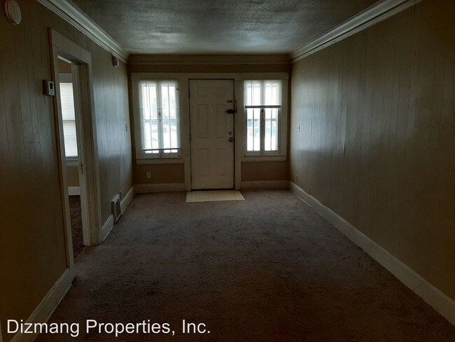 Building Photo - 1133-1133 S National Ave