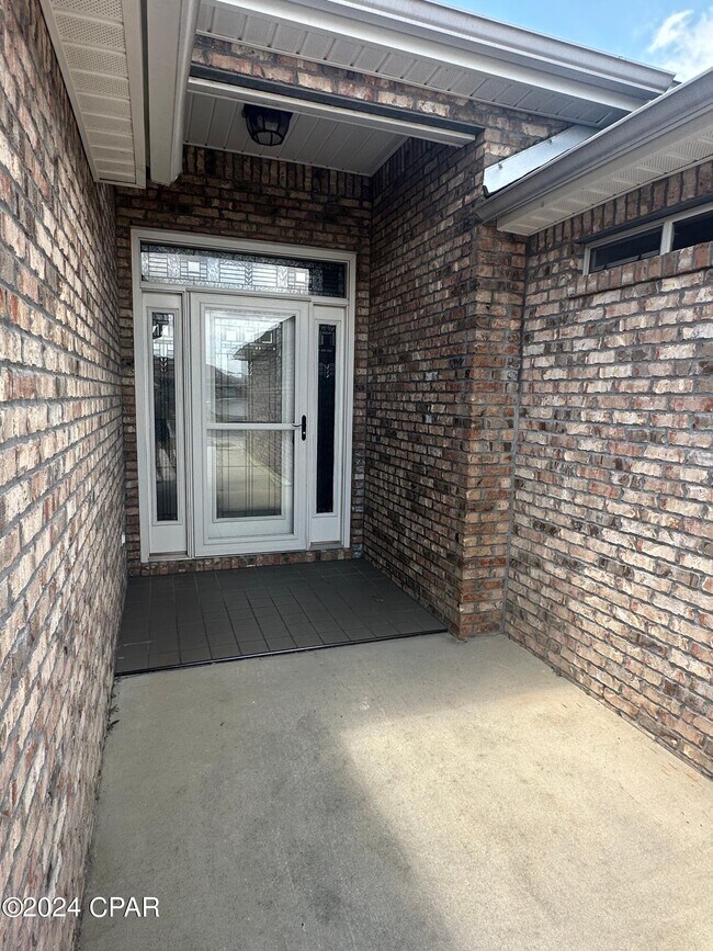 Building Photo - 4262 Dairy Farm Rd