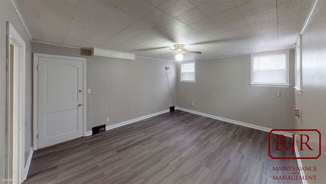 Building Photo - 815 N 3rd St