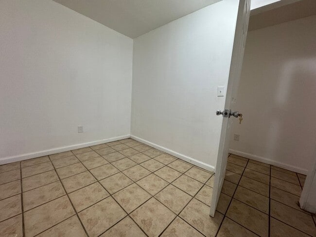 Foto del edificio - 476 Sutter Ave