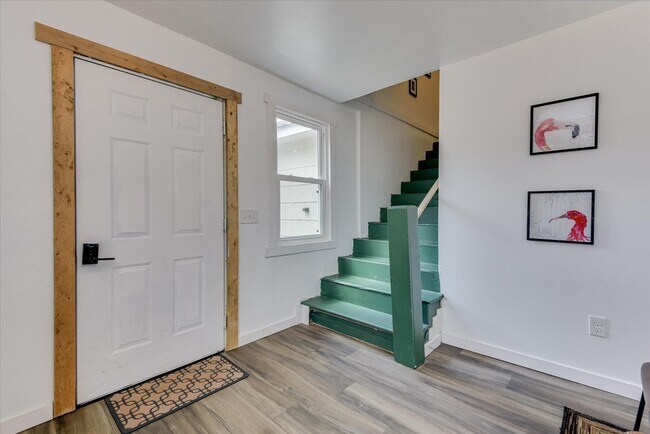 Foto del edificio - 1532 Colleton Ave SE