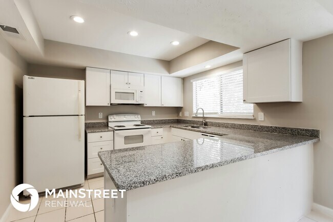 Building Photo - 3215 Birch Creek Dr