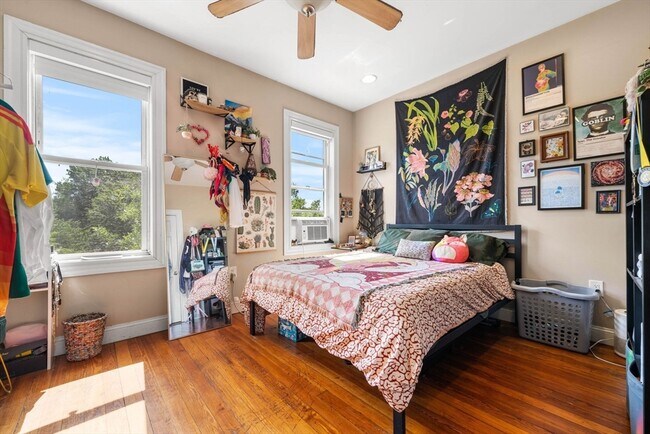 Foto del edificio - 1021 Dorchester Ave