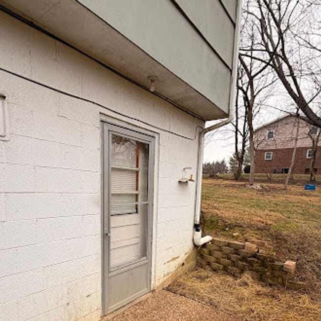 Building Photo - 601 Washington St SE