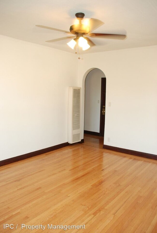 Foto del edificio - Studio, 1 bath Apartment - 144 13th St.