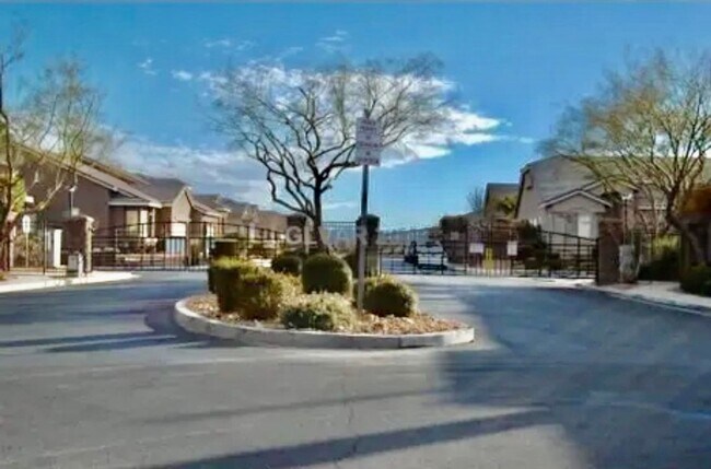 Building Photo - 273 Kyland Cove Ave