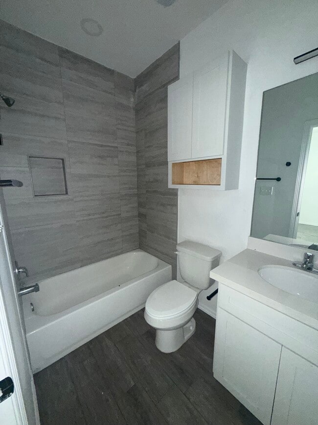 Building Photo - 2909 Basil Dr