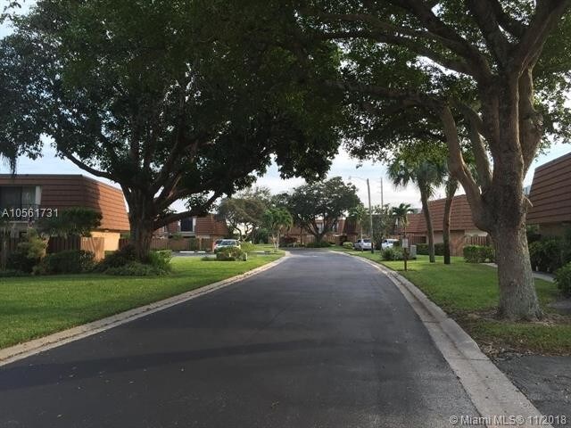 Building Photo - 3900 County Line Rd