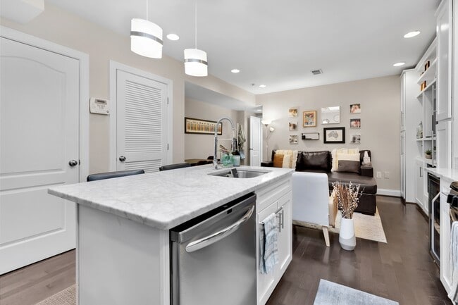 Foto del edificio - 712 Shepherd Rd NW