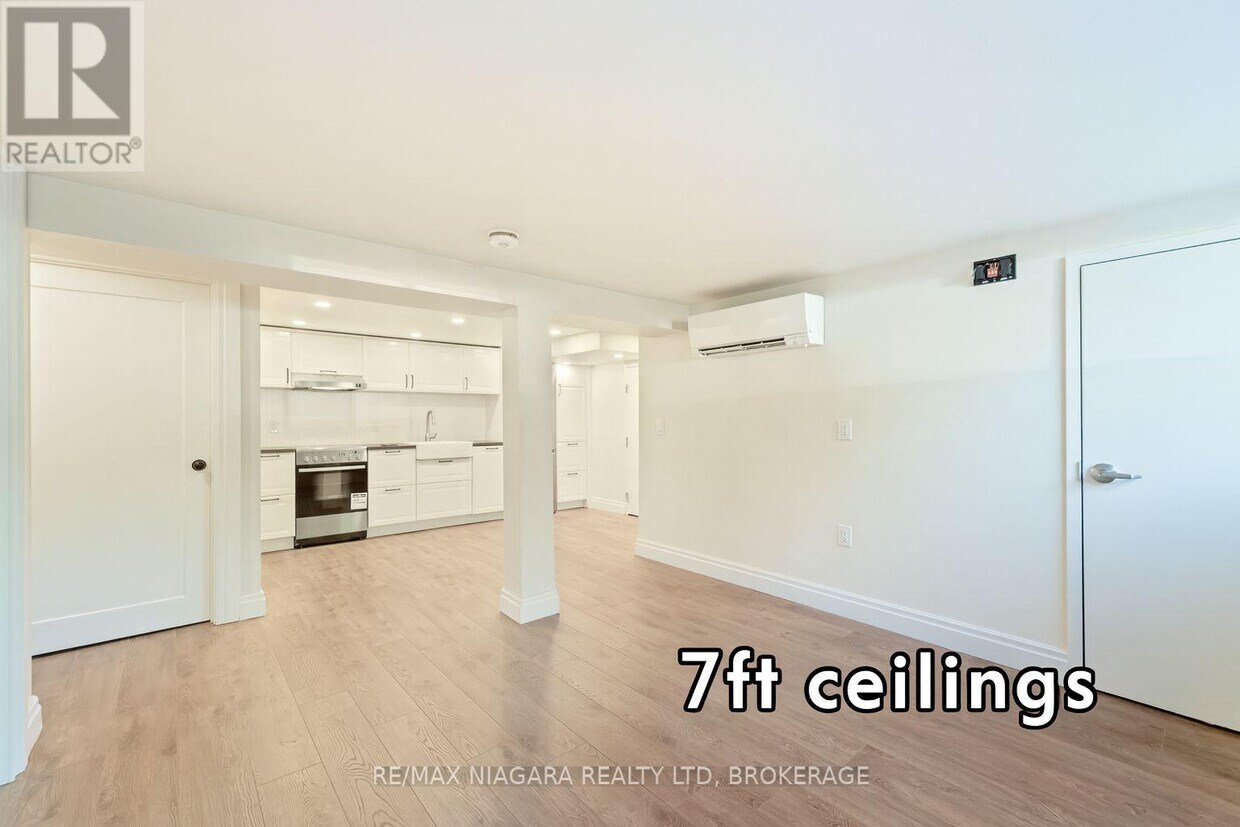 Photo principale - 89 Bayview Dr