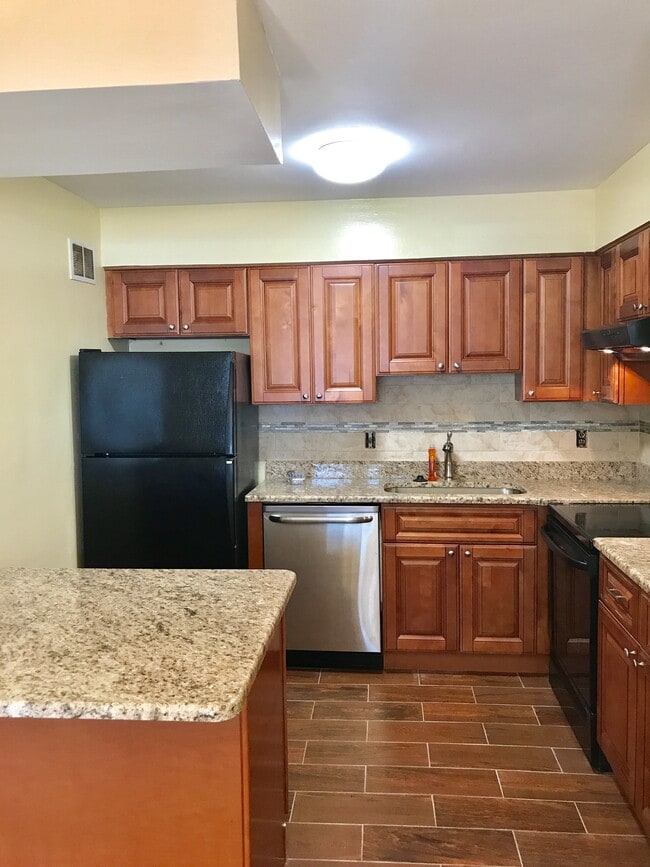 Newer Appliances - 1401 Whitpain Hls (Blue Bell, PA) Townhome
