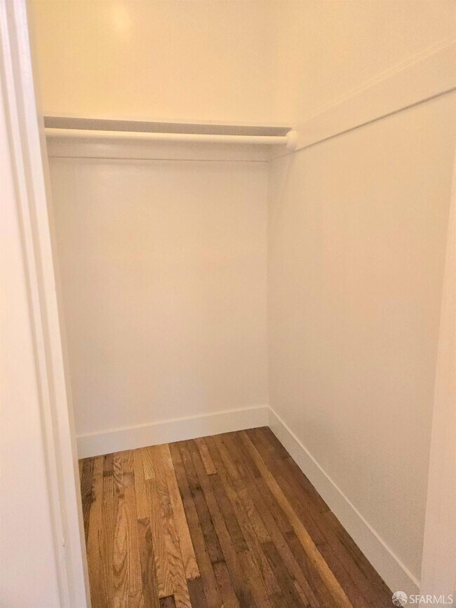 Foto del edificio - 5845 Geary Blvd