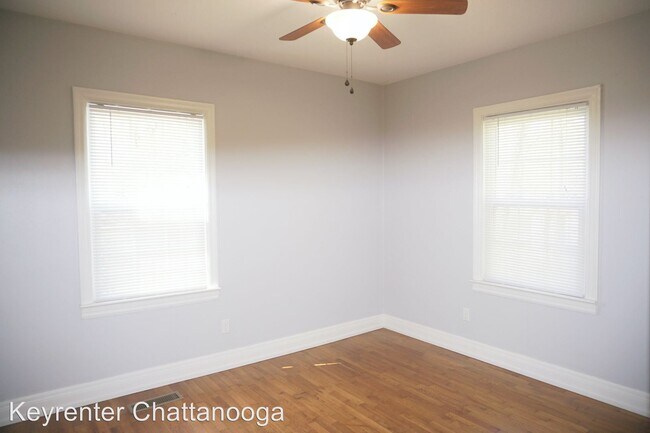 Foto del edificio - 2 br, 1 bath House - 127 Passons Rd