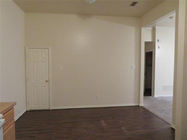 Foto del edificio - 927 Cedar Ridge Dr
