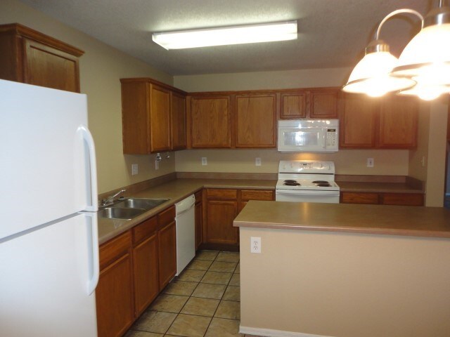 Foto del edificio - 1425 N Thunderbird Ave