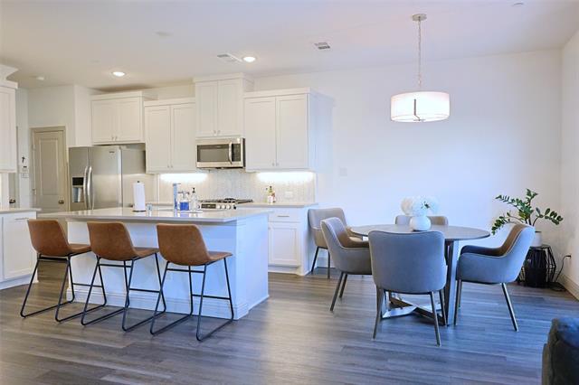 Foto del edificio - 1020 S Emil Pl