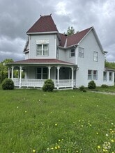 Building Photo - 8 Empress Dr