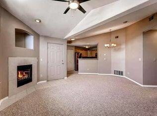 Foto principal - 8767 E Dry Creek Rd