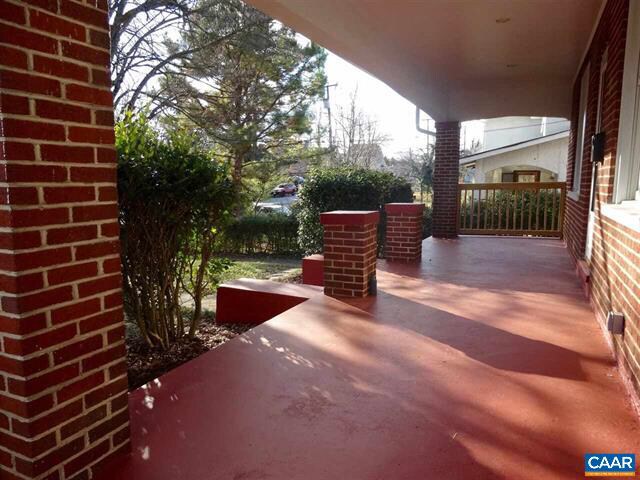 Foto del edificio - 2307 Fontaine Ave Ext