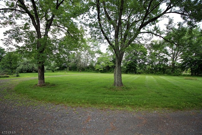 Building Photo - 69 Lower Oak Grove Rd
