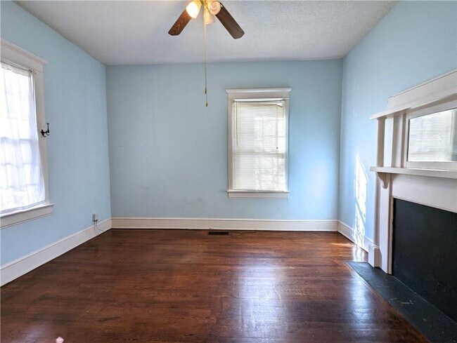 Foto del edificio - 204 Adair Ave SE