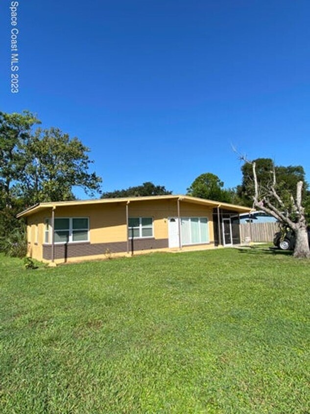Primary Photo - Beautiful Rental in Cocoa