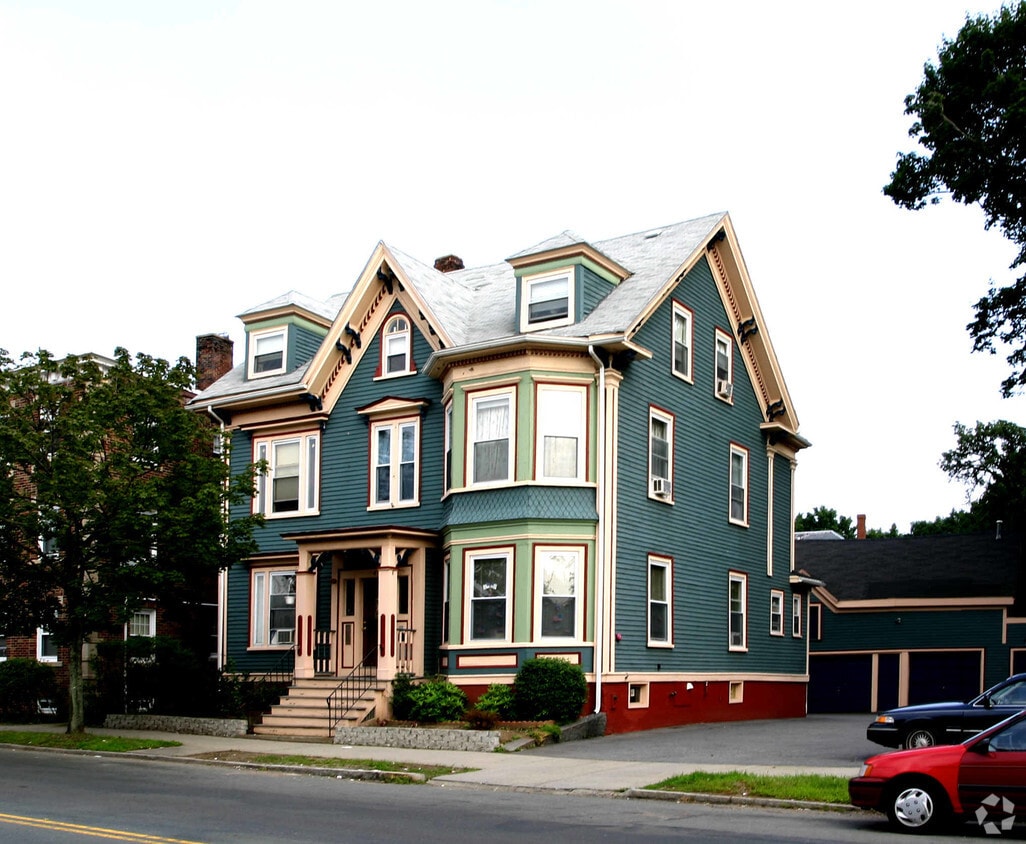 Primary Photo - 4 Broad St