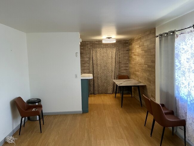 Building Photo - 45652 Lantana Ave