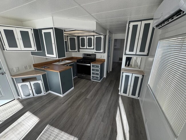 Foto del edificio - 64 Sylvia St