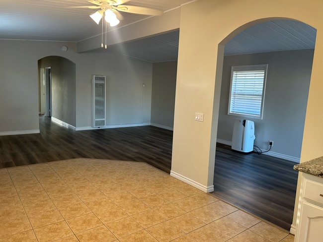 Building Photo - 15327 Pimenta Ave