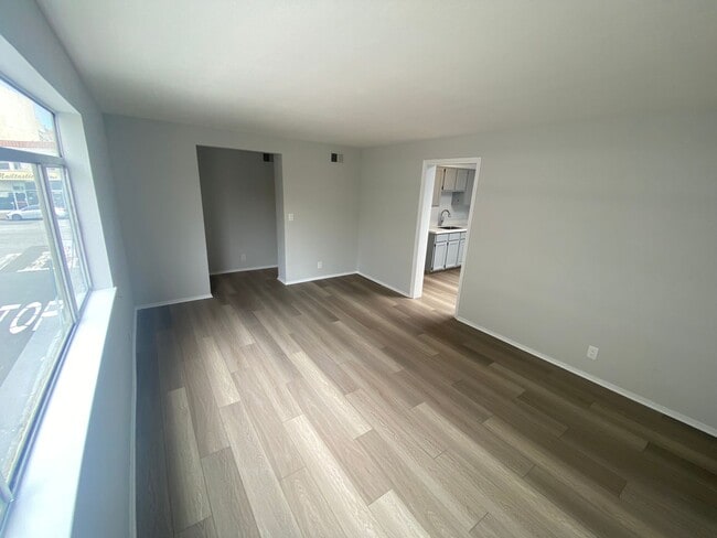 Photo - 7 Leo St Apartment