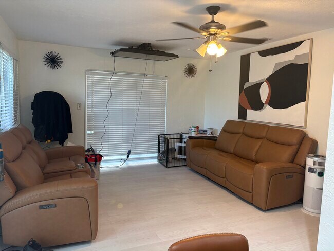 Foto del edificio - 2816 NW 7th St