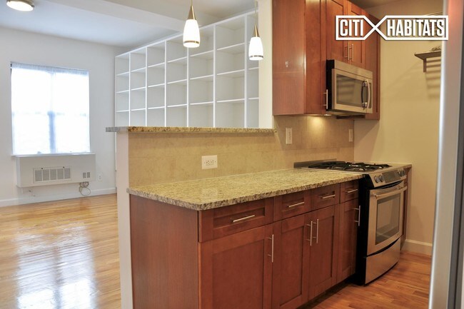 Building Photo - 108 Odell Clark Pl