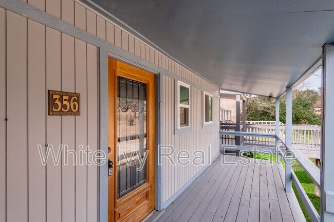 Foto del edificio - 356 Peach Is Rd