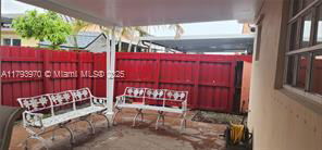 Foto del edificio - 2574 W 71st Pl