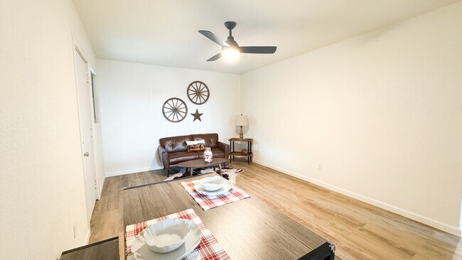 Building Photo - The Graduate Apartments