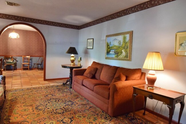 Foto del edificio - 3241 Cranleigh Dr