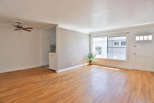 Building Photo - 216 S Gale Dr